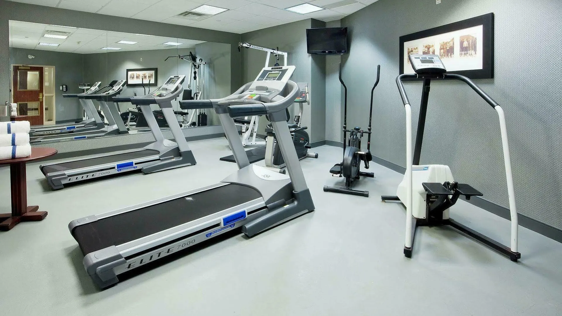 *** Hotel Glo Best Western Mississauga Corporate Centre Canada