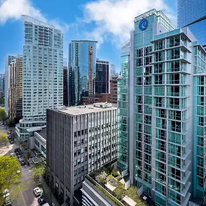 Coast Coal Harbour By Apa 4* Vancouver